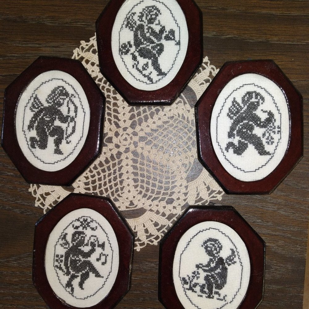 ECO-CLEAN, SET OF 5 WOODEN PICTURES WITH ANGELS, FRAMED